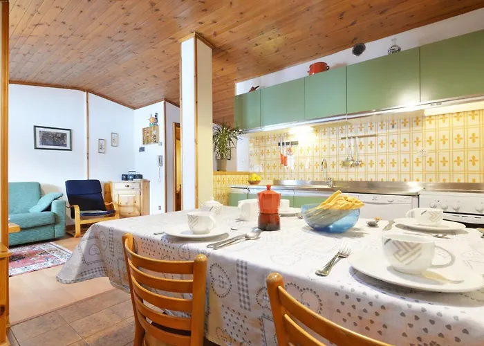 Monti Pallidi-3 By Interhome דירה